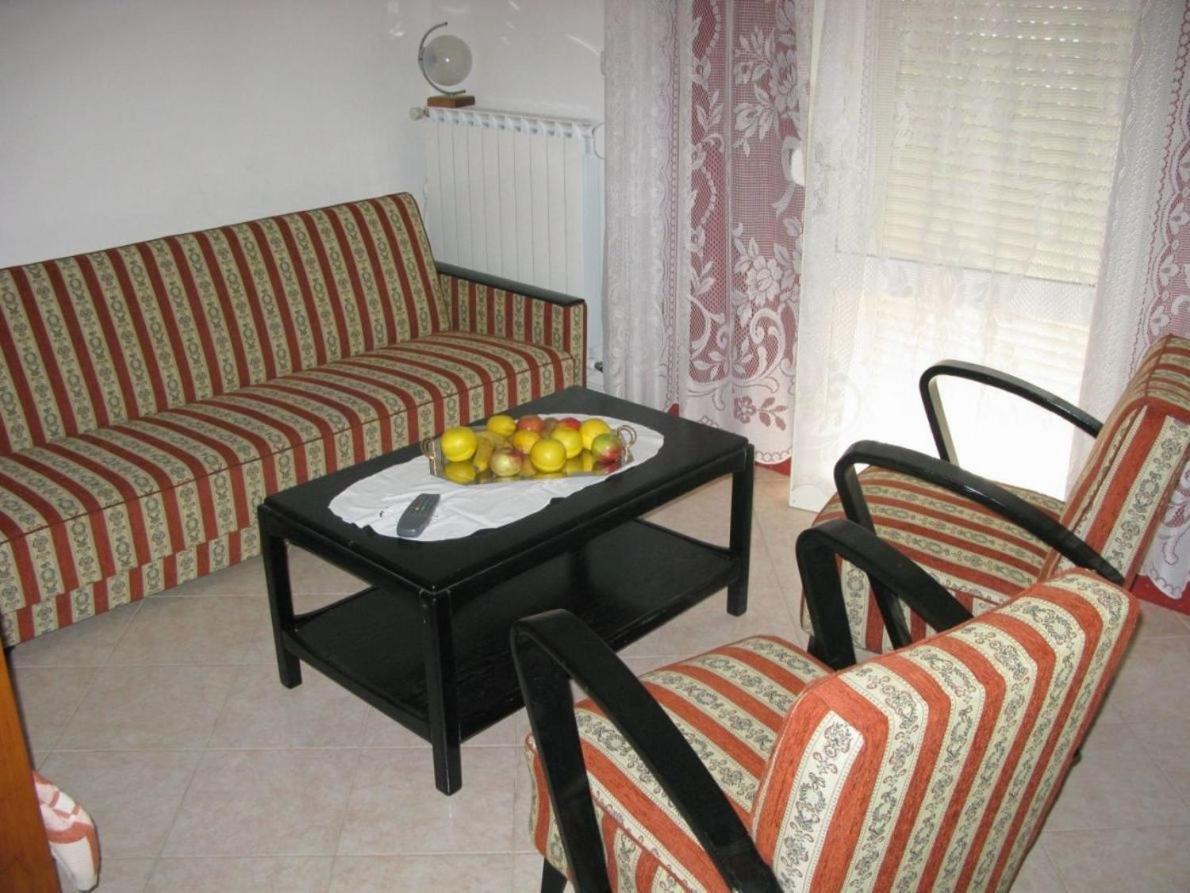 Apartment Sukosan 14742A Екстер'єр фото